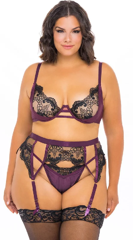 Plus Size Hear Me Out Bra Set