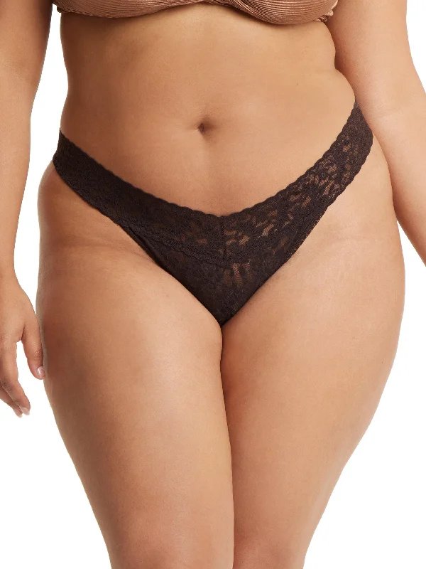 Plus Size Signature Lace Original Rise Thong Chocolat Noir Brown